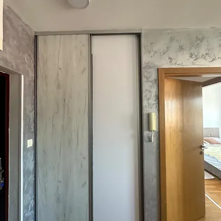 Cozy 1br - Smart Tv And Parking Podgorica